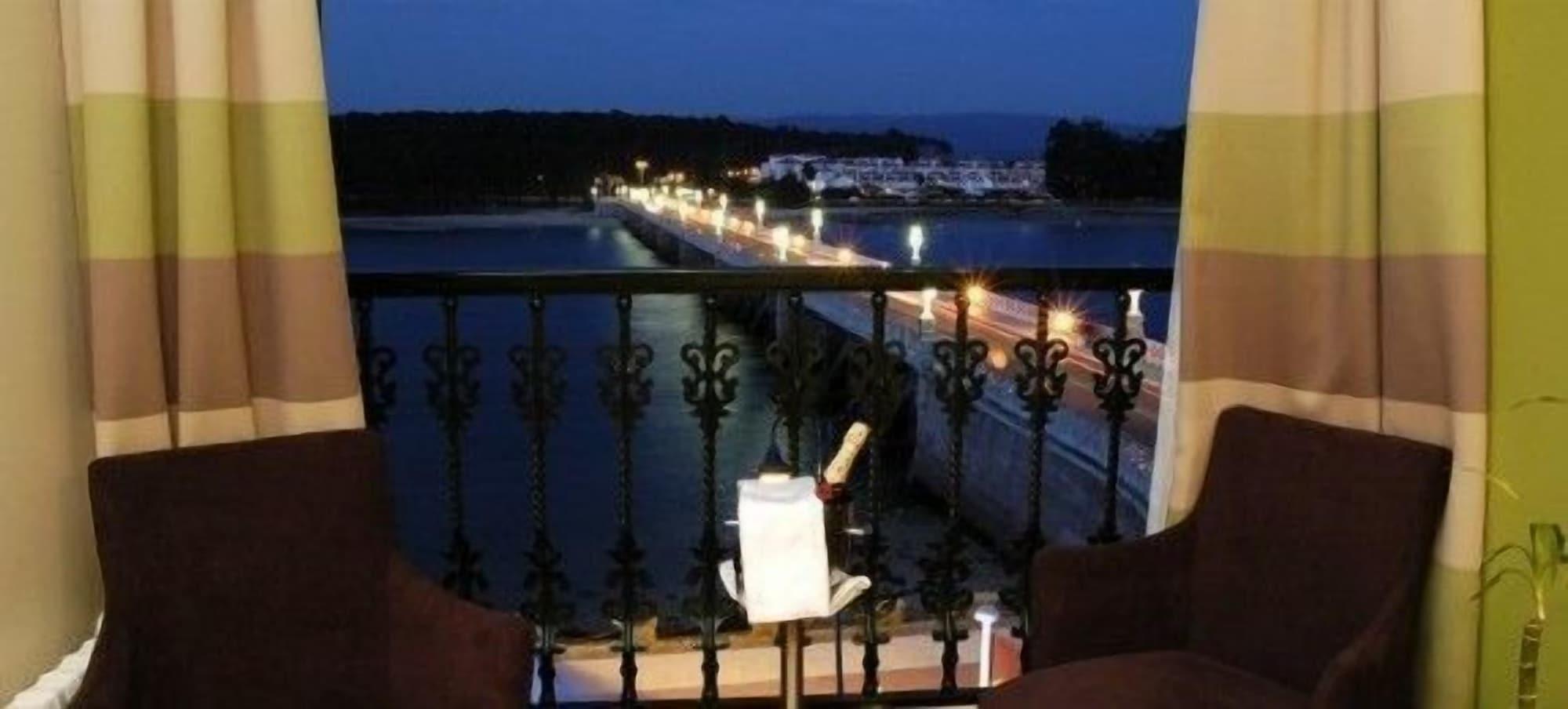Hotel Puente De La Toja オ・グローベ エクステリア 写真